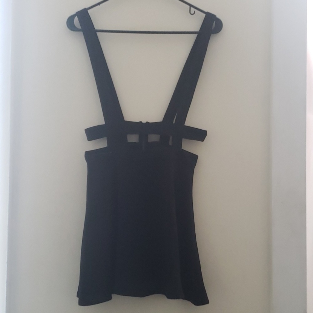 Black pinafore style skirt?